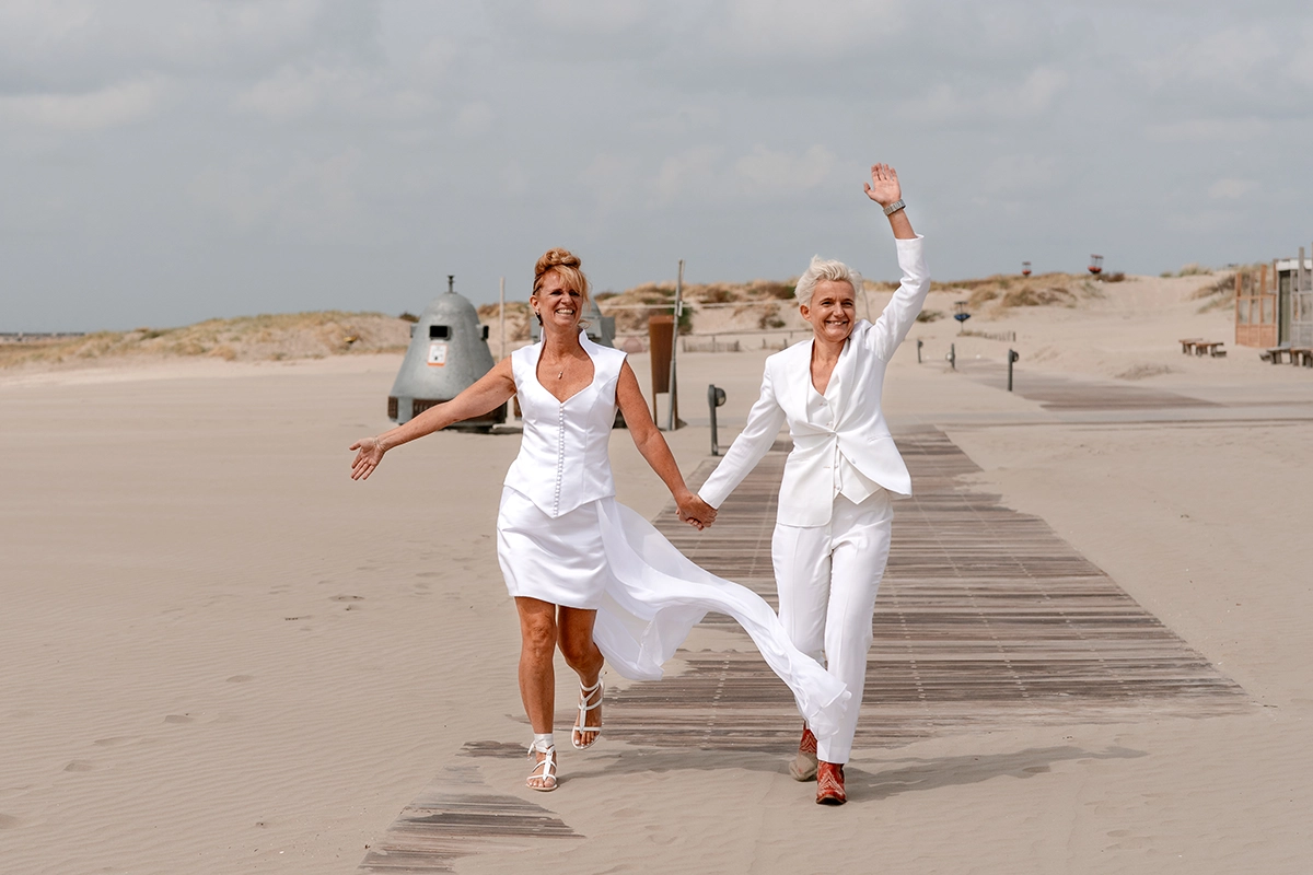 Bruidsfotografie Monique & Yvonne Zilt aan Zee IJmuiden